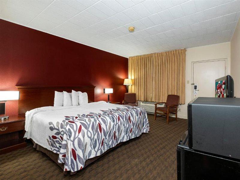 Red Roof Inn & Suites Hazleton Ngoại thất bức ảnh