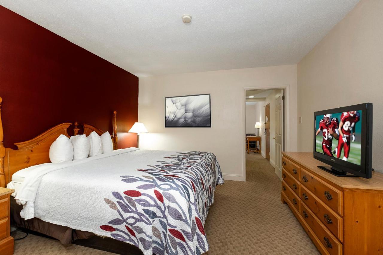 Red Roof Inn & Suites Hazleton Ngoại thất bức ảnh