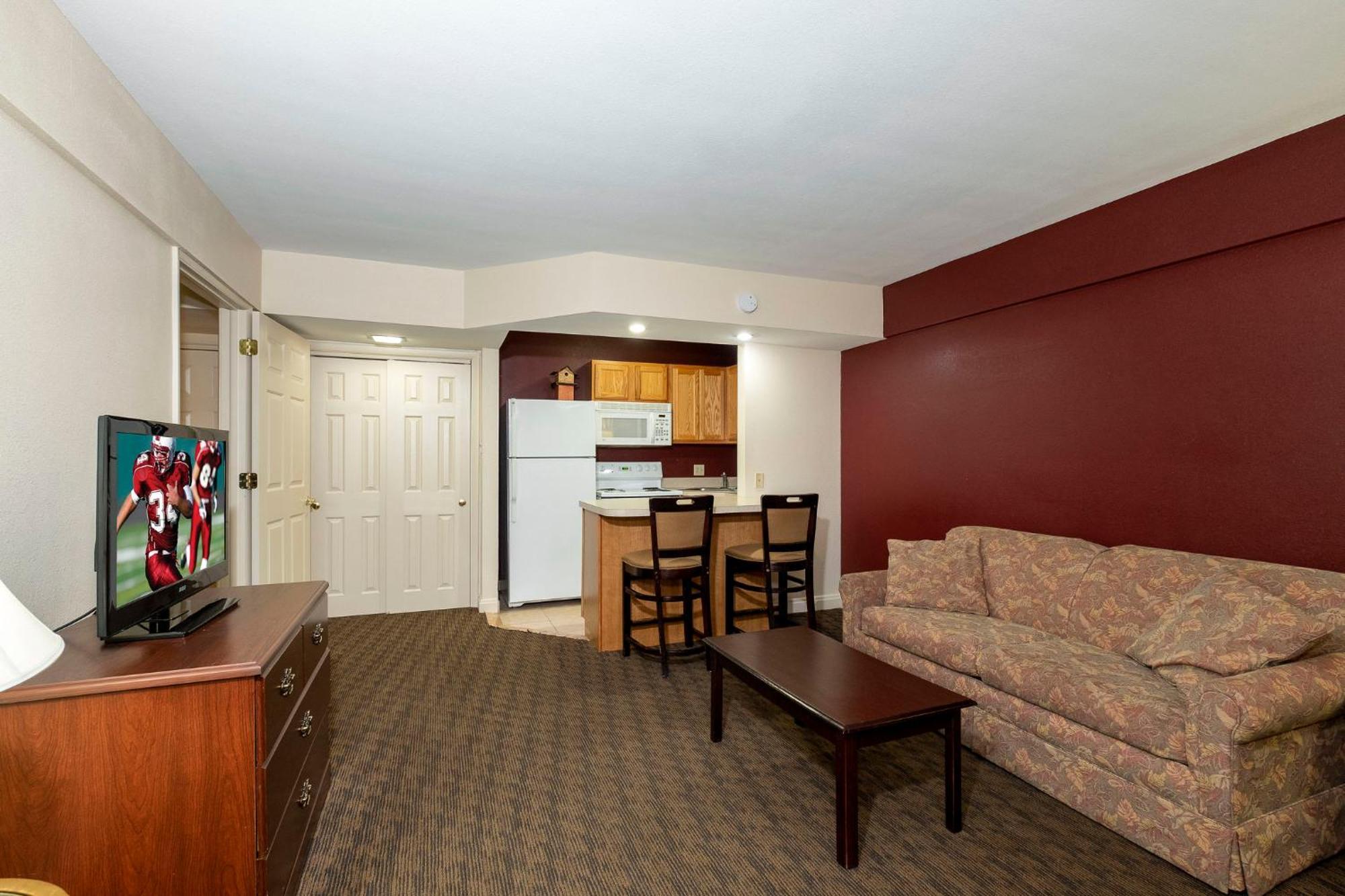 Red Roof Inn & Suites Hazleton Ngoại thất bức ảnh
