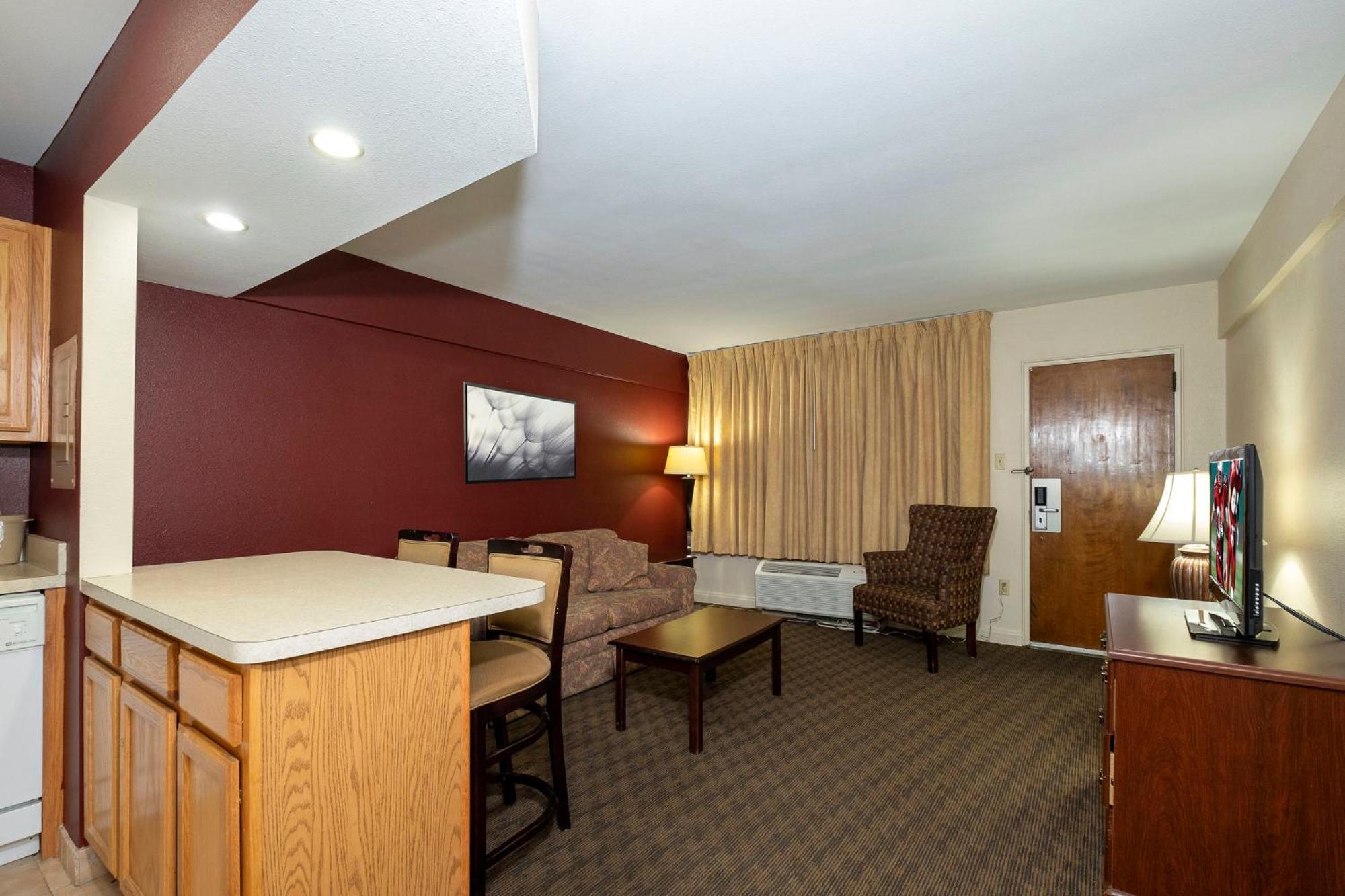 Red Roof Inn & Suites Hazleton Ngoại thất bức ảnh